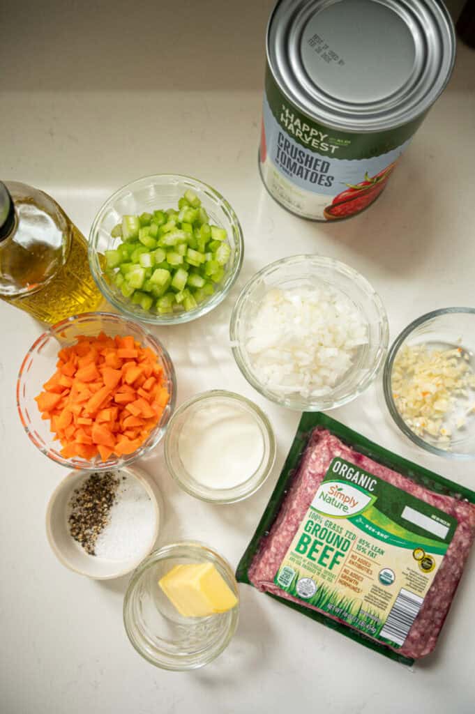 quick ragu sauce ingredients.