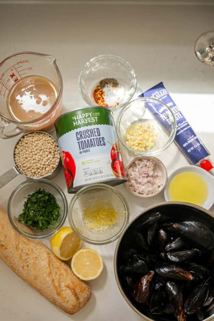 mussels with couscous ingredients.