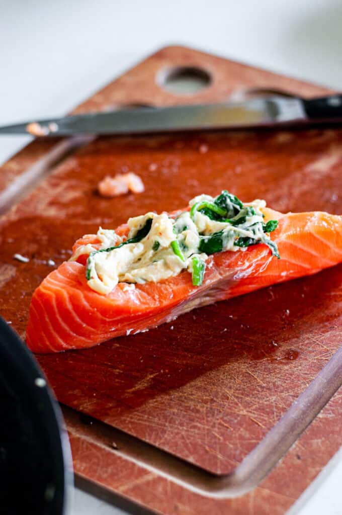 salmon stuffed with spinach and cream cheese