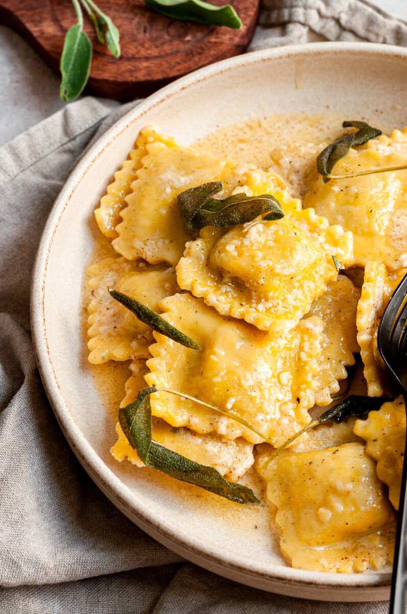 butternut-squash-ravioli-sauce-tasting-with-tina