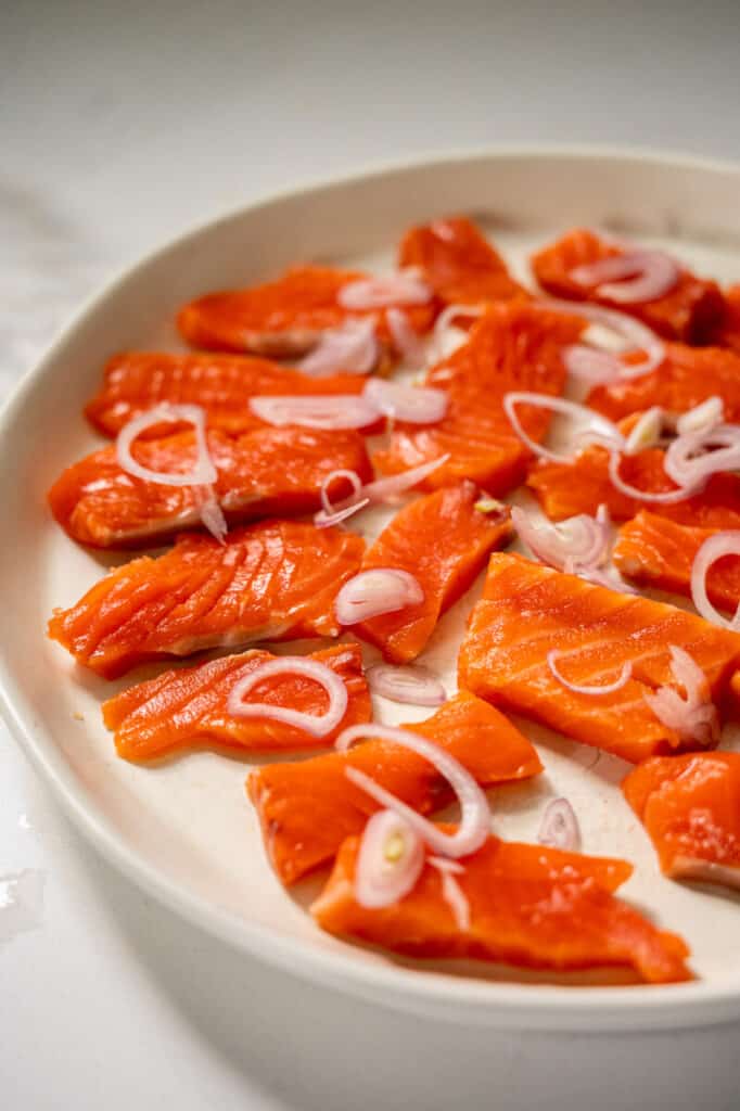 raw salmon with shallots