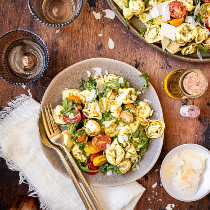 pesto tortellini pasta salad.