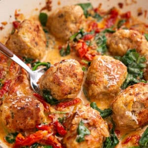 marry me chicken meatballs in a skillet.