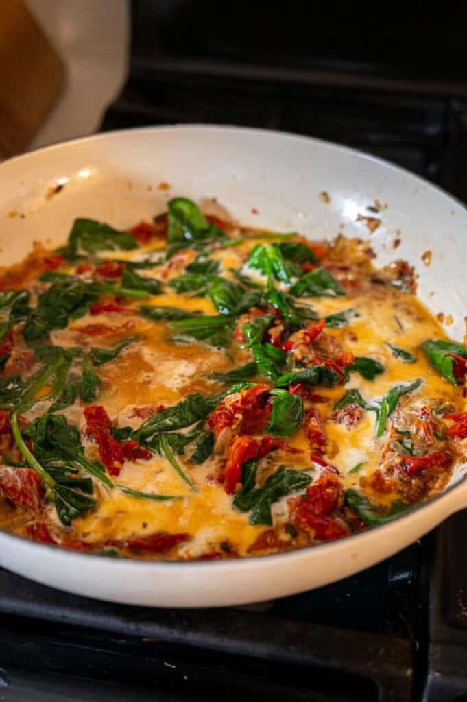 marry me cream sauce in a pan.