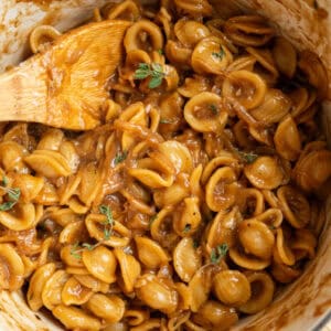 one pot French onion pasta.