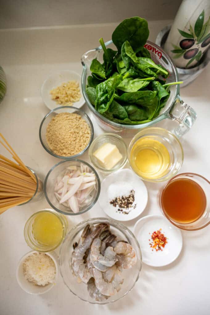 shrimp and spinach pasta ingredients.