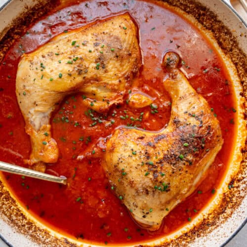chicken diavolo in a skillet.