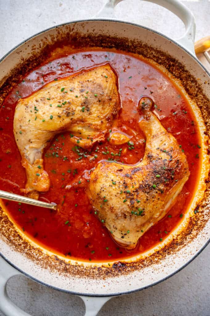 chicken diavolo in a skillet.