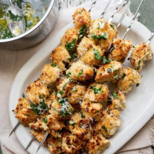 chicken spiedini with amogio sauce.