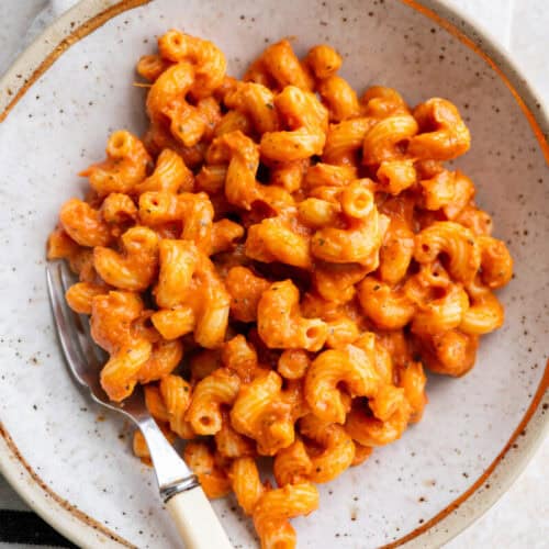 hidden veggies pasta sauce in a bowl.