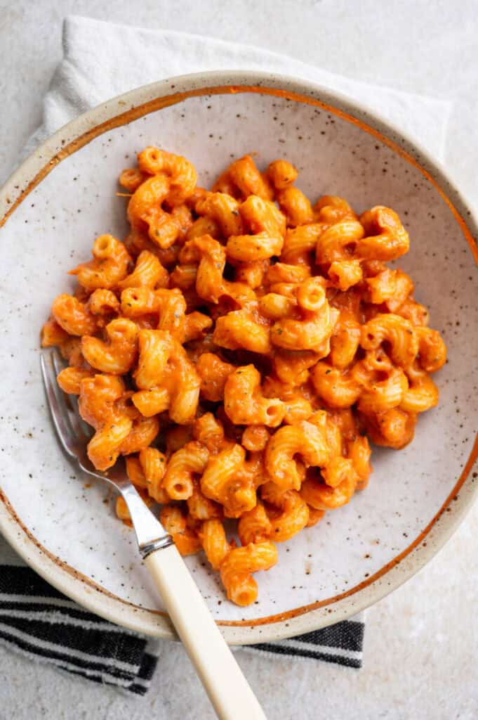 hidden veggies pasta sauce in a bowl.