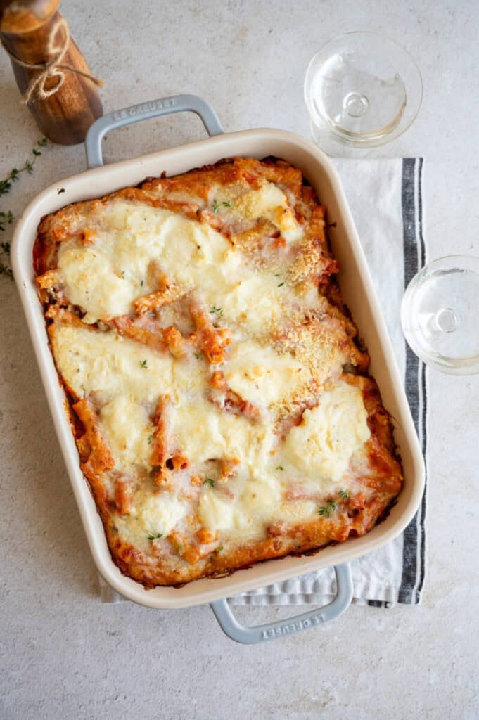 meatless baked ziti in a dish.